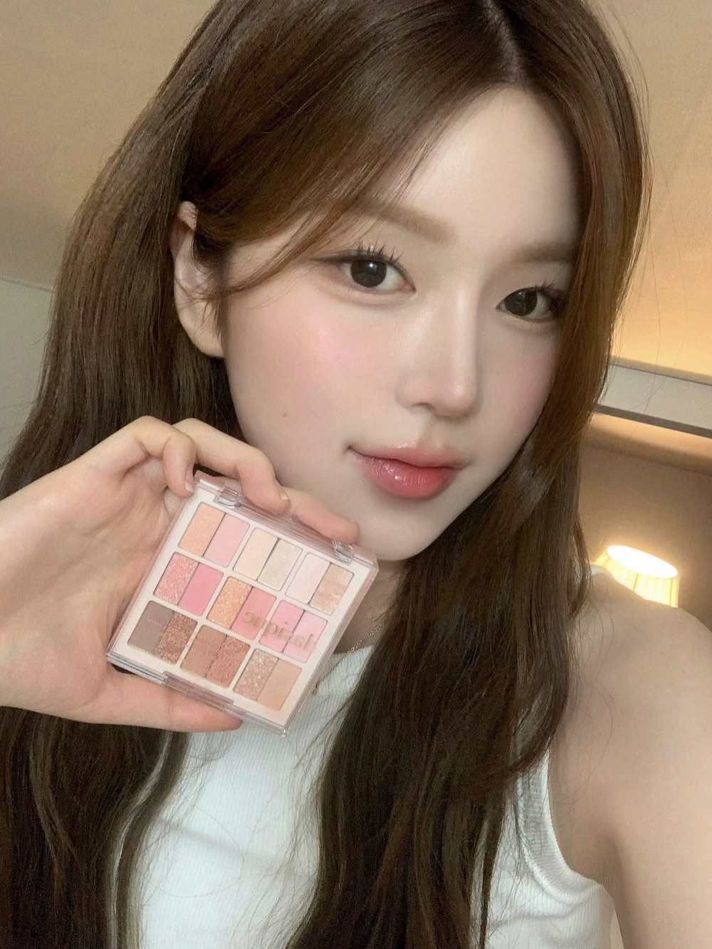 Chocolate Blush & Eyeshadow Palette – 9 Colors