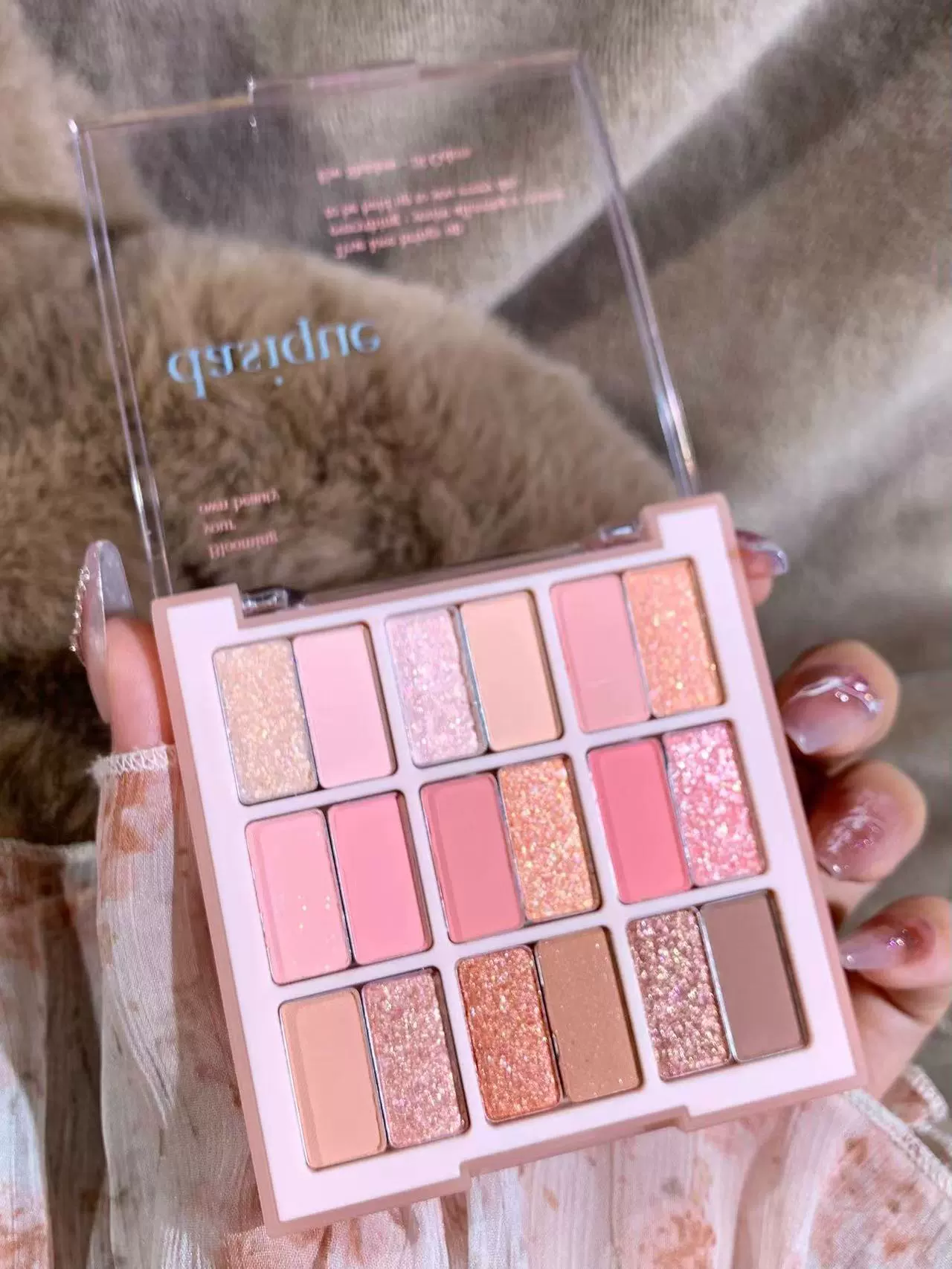 Chocolate Blush & Eyeshadow Palette – 9 Colors