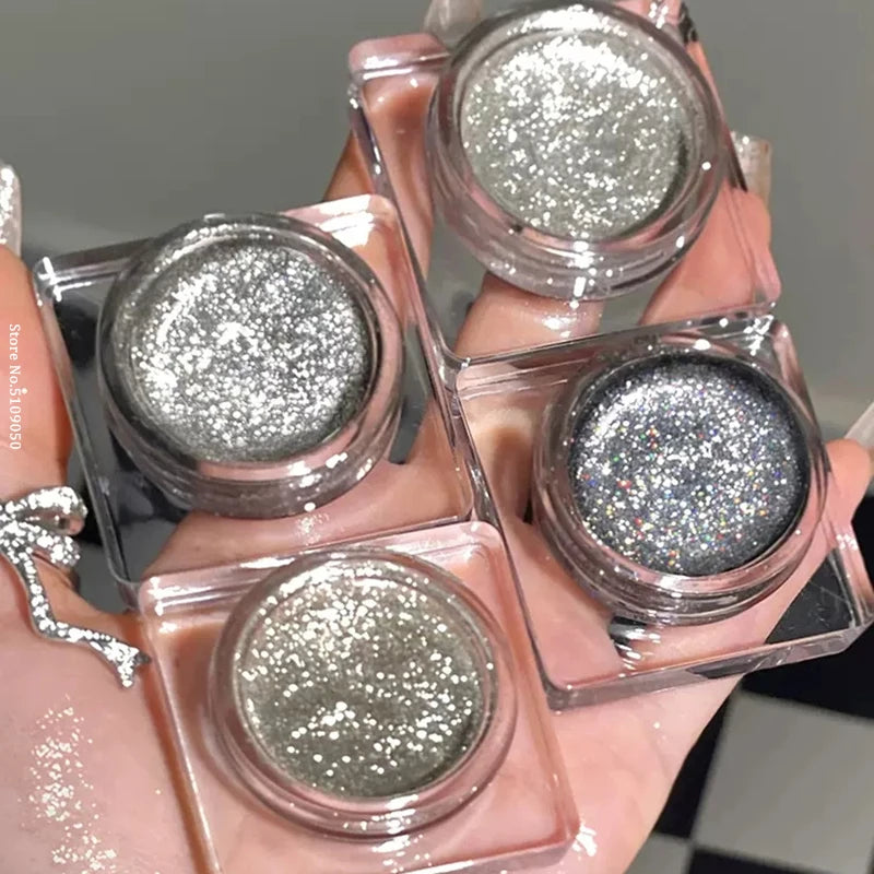 Metallic Eyeshadow Palette – Glitter & Smoky Makeup