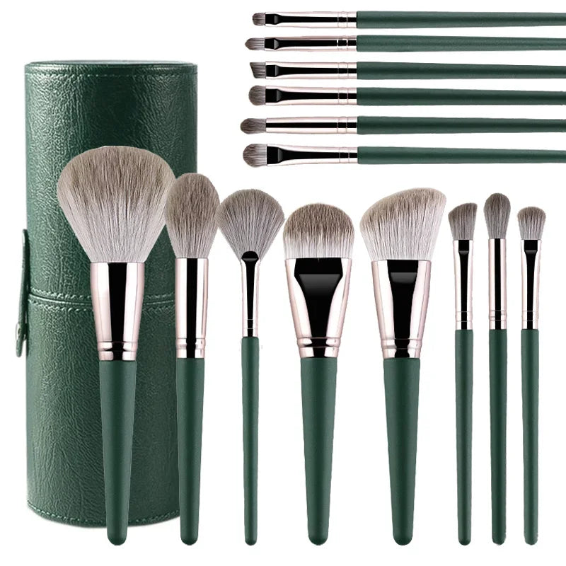 Soft Fluffy Makeup Brushes – Powder, Blush & Eyeshadow Tools