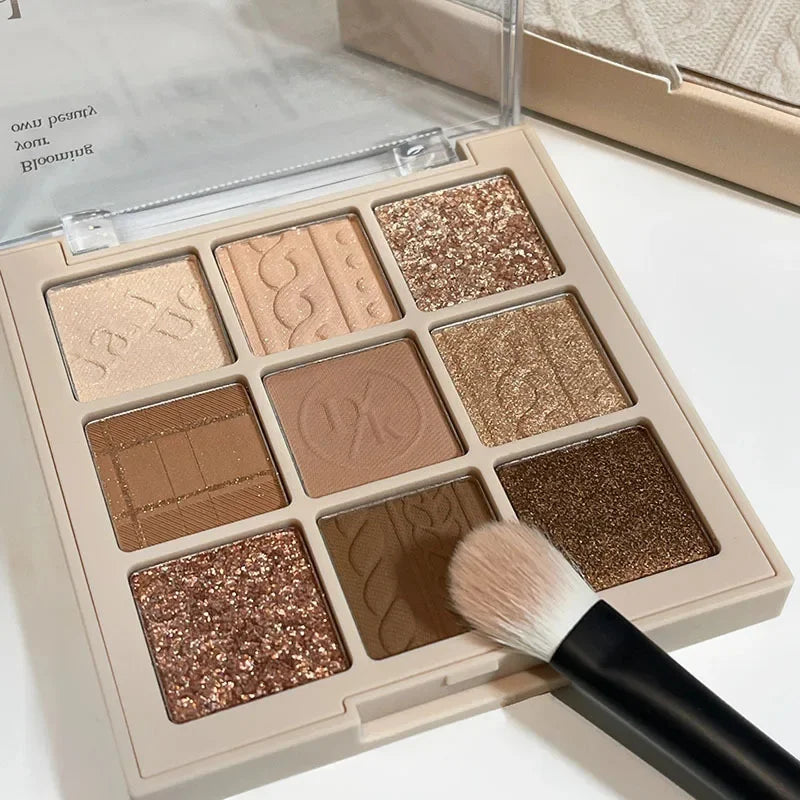 9-Color Eyeshadow Palette – Nude & Glitter Makeup