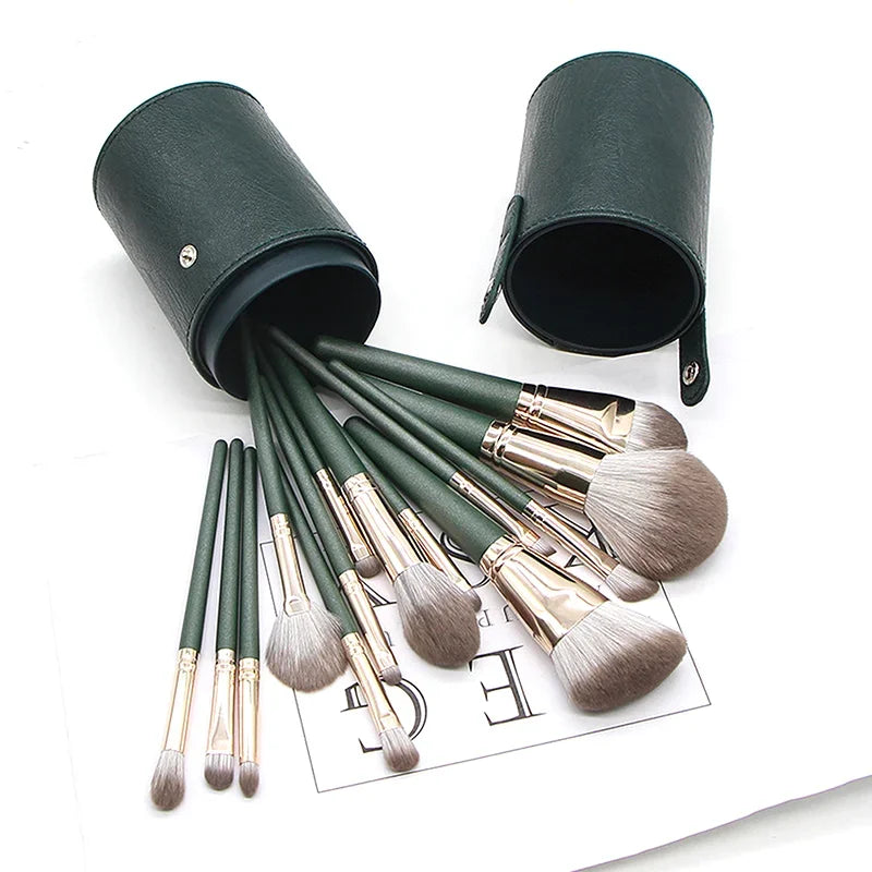 Soft Fluffy Makeup Brushes – Powder, Blush & Eyeshadow Tools