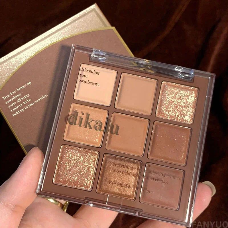 9-Color Eyeshadow Palette – Nude & Glitter Makeup