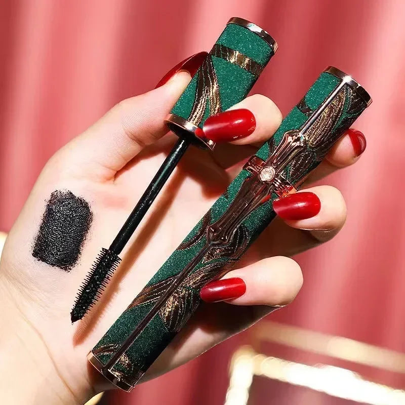Curling Mascara – Waterproof, Long-Lasting, Thick Lash Makeup