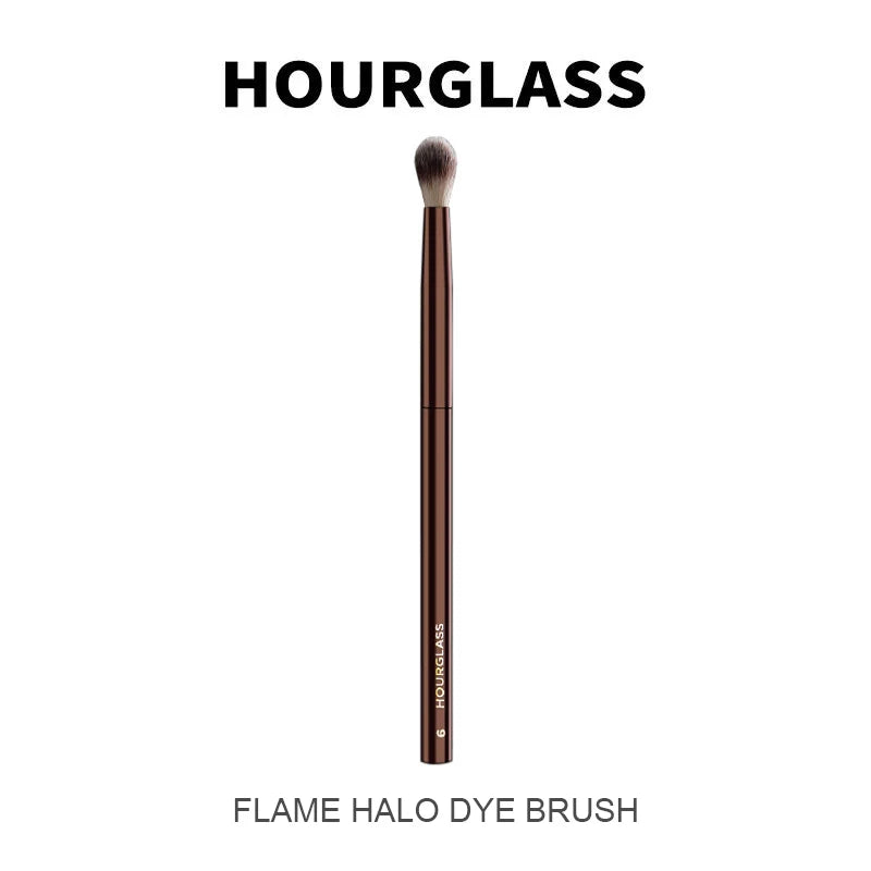 Hourglass Makeup Brush No.6 – Soft Round Head Brush