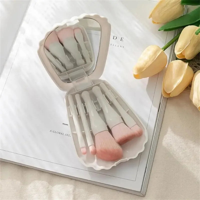 Makeup Brush Set (5pcs + Mirror) – Powder & Eyeshadow