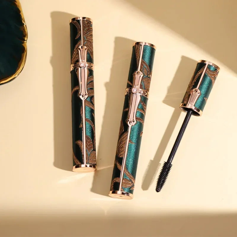 Curling Mascara – Waterproof, Long-Lasting, Thick Lash Makeup