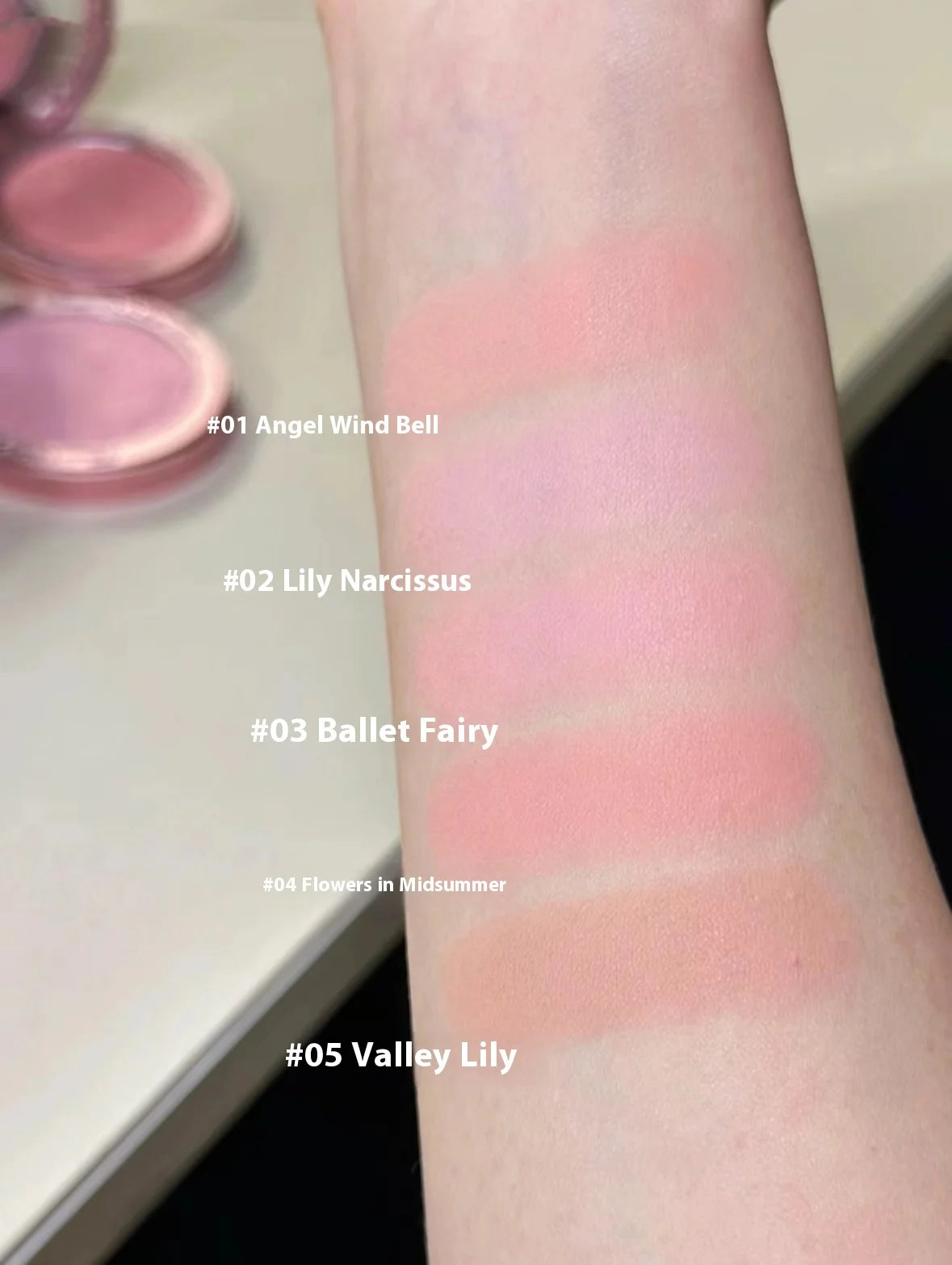 Flower Knows Embossed Blusher – Matte Powder Blush