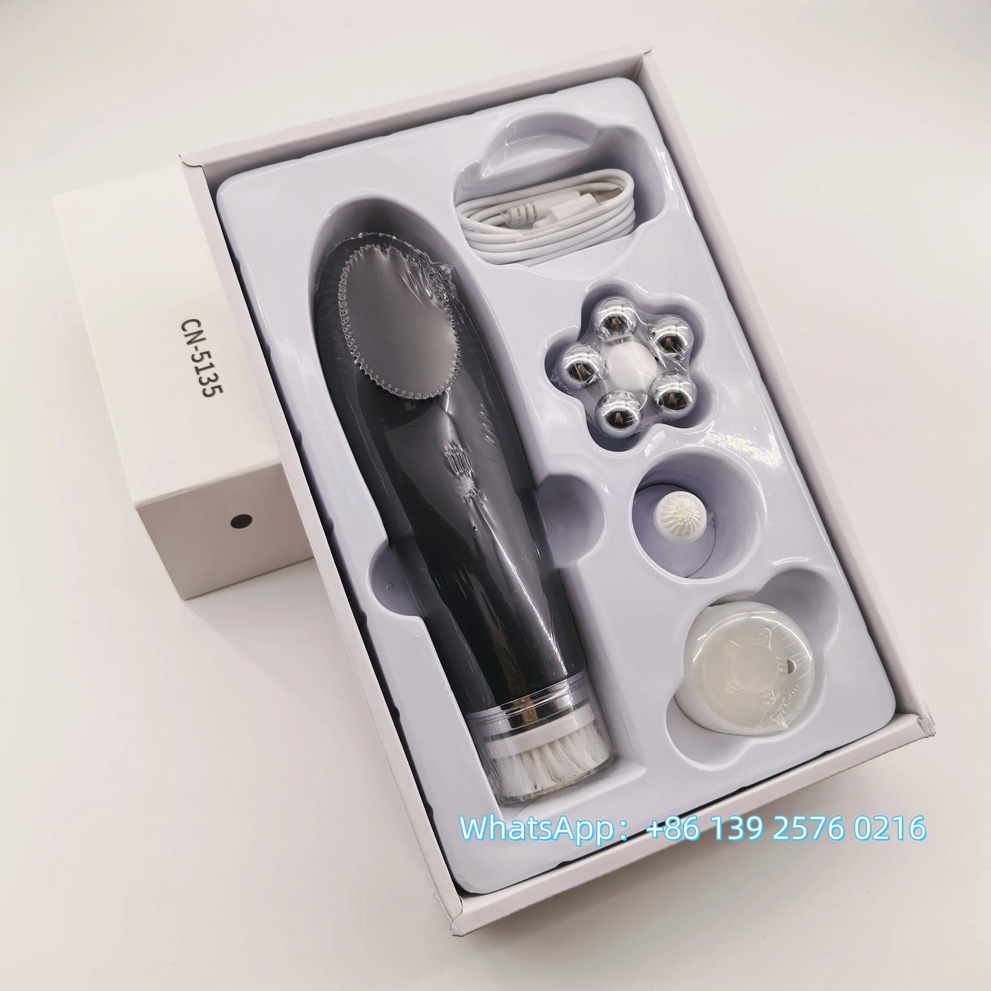 Beauty 4 in 1 Facial Skin Lifting Device Face Brush Cleanser Electric Silicone Facial Cleaning Brush for Deep Cleaning