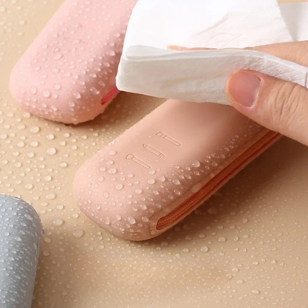 Travel Makeup Brush Holder – Silicone Waterproof Cosmetic Organizer