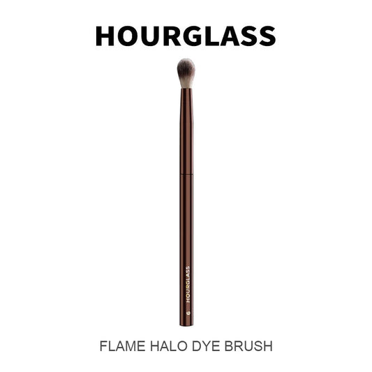 Hourglass Makeup Brush No.6 – Soft Round Head Brush
