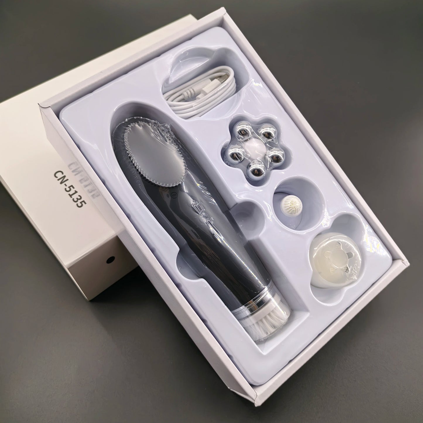 Beauty 4 in 1 Facial Skin Lifting Device Face Brush Cleanser Electric Silicone Facial Cleaning Brush for Deep Cleaning