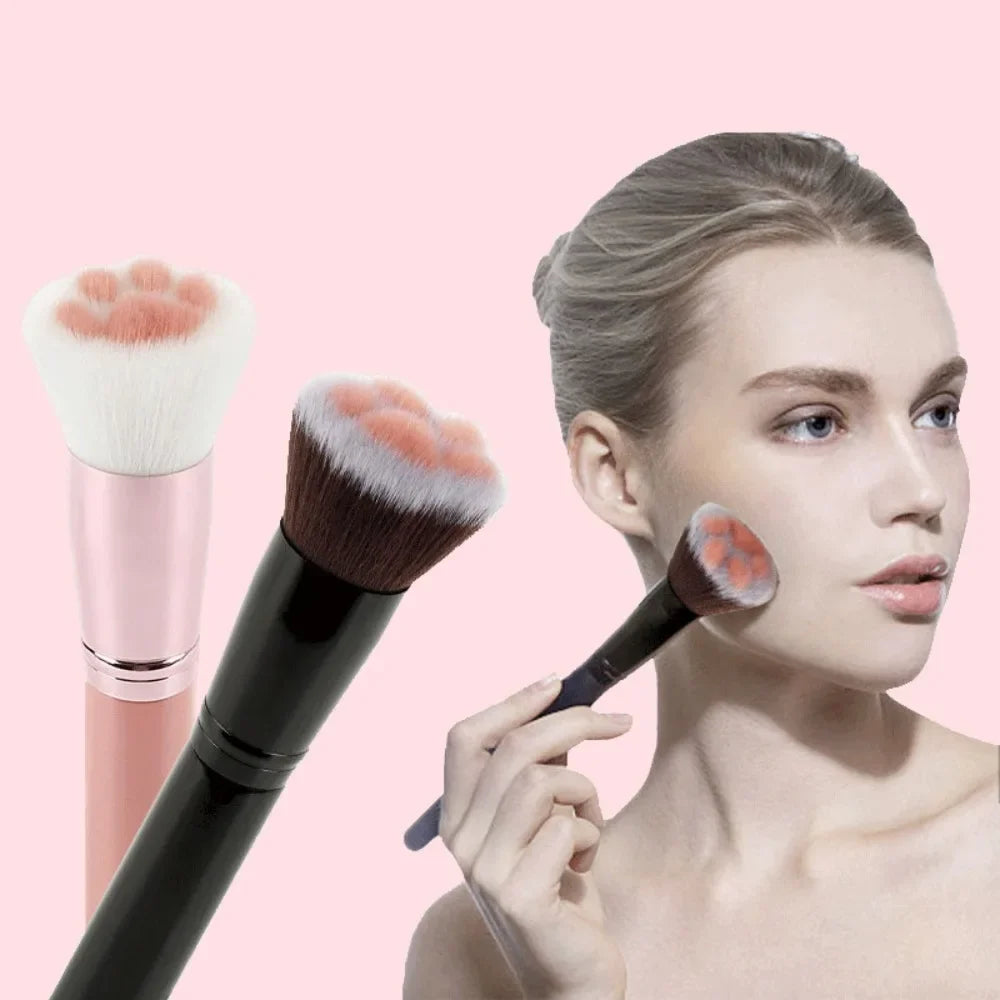 Cat’s Claw Makeup Brush – Foundation & Blush Tool
